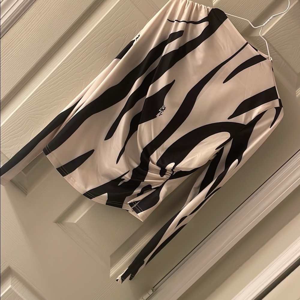 SHEIN Cream Long Sleeve Graphic Tie Front Blouse